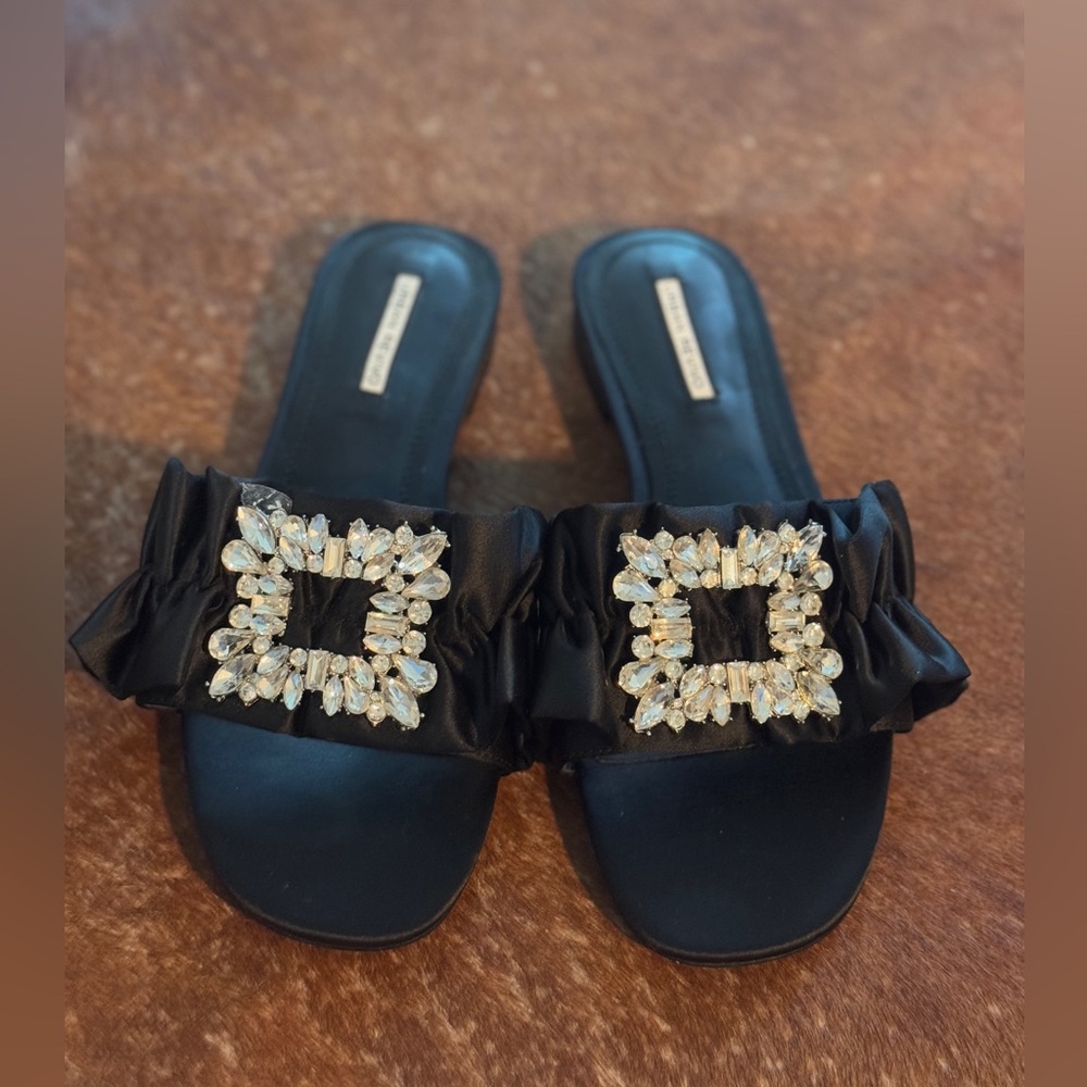 (Like New) Urban Revivo Black Satin Crystal Embellished Slides – Size 6.5